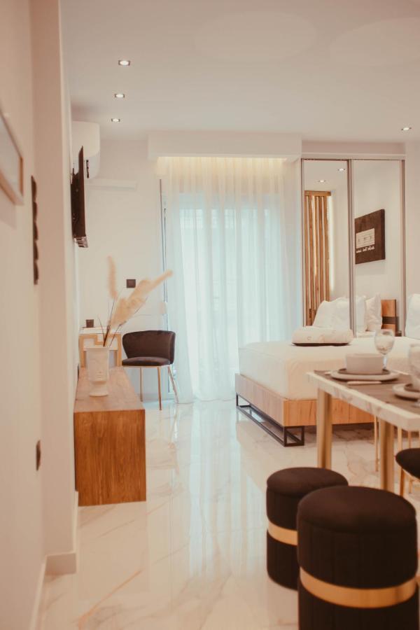 Aelia - Luxury Central Suite Alexandroupoli Exterior photo