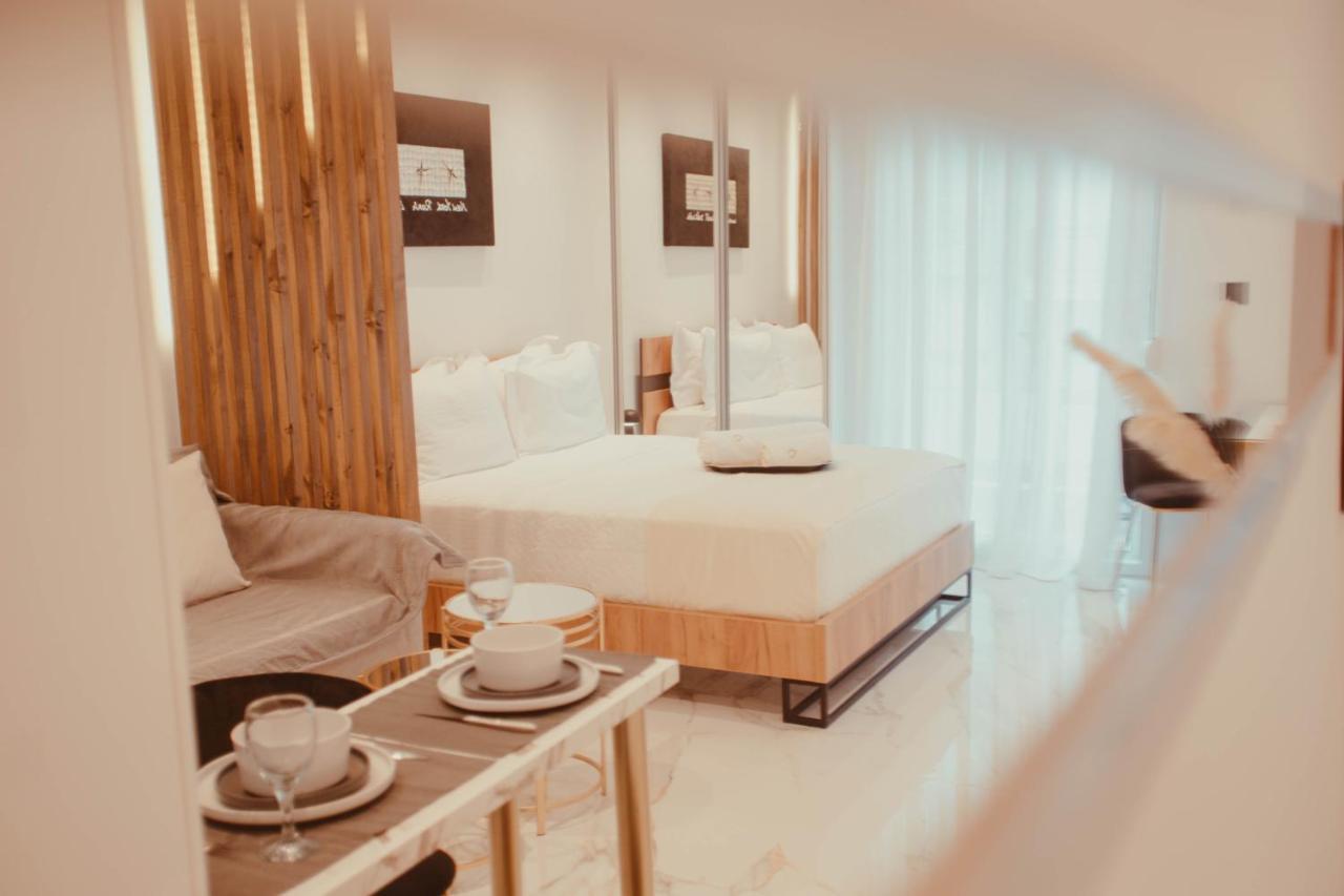 Aelia - Luxury Central Suite Alexandroupoli Exterior photo